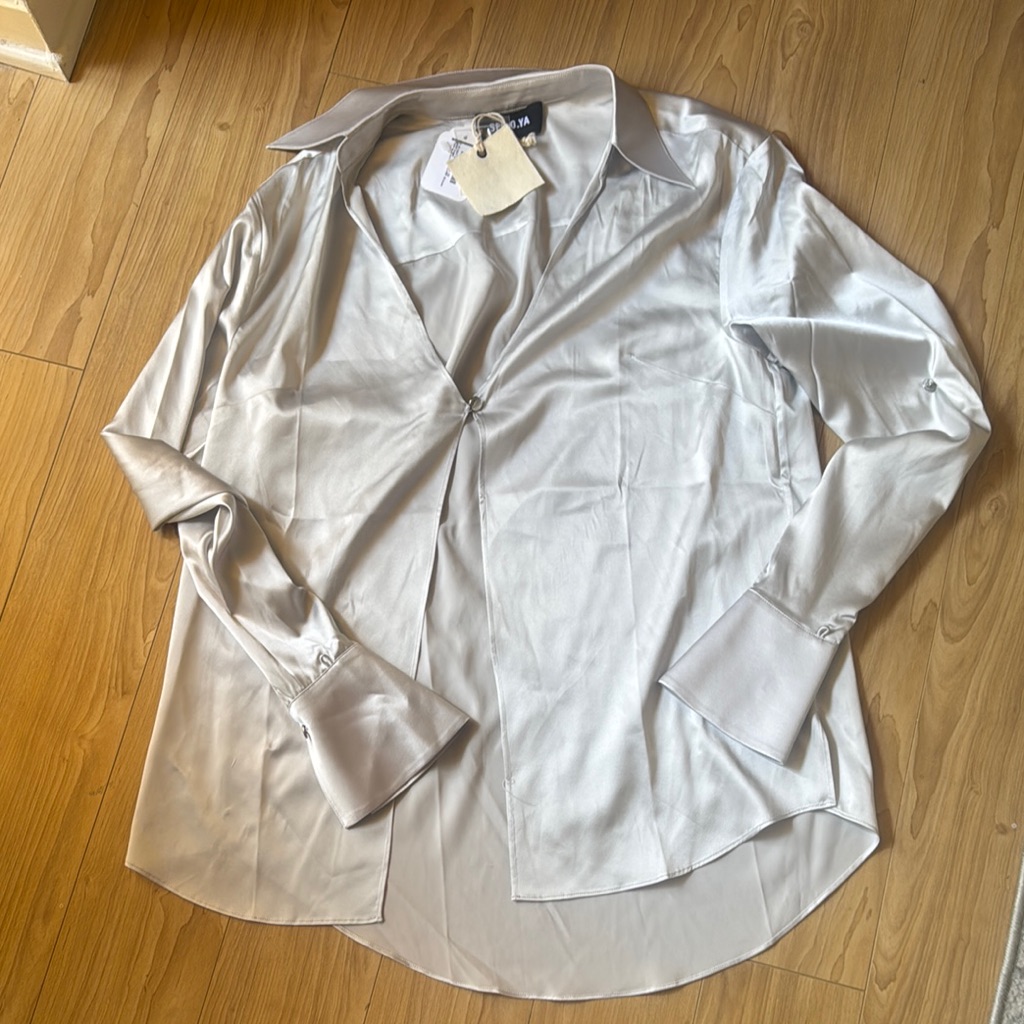 Ser.O.Ya Pamela Silver Satin Blouse